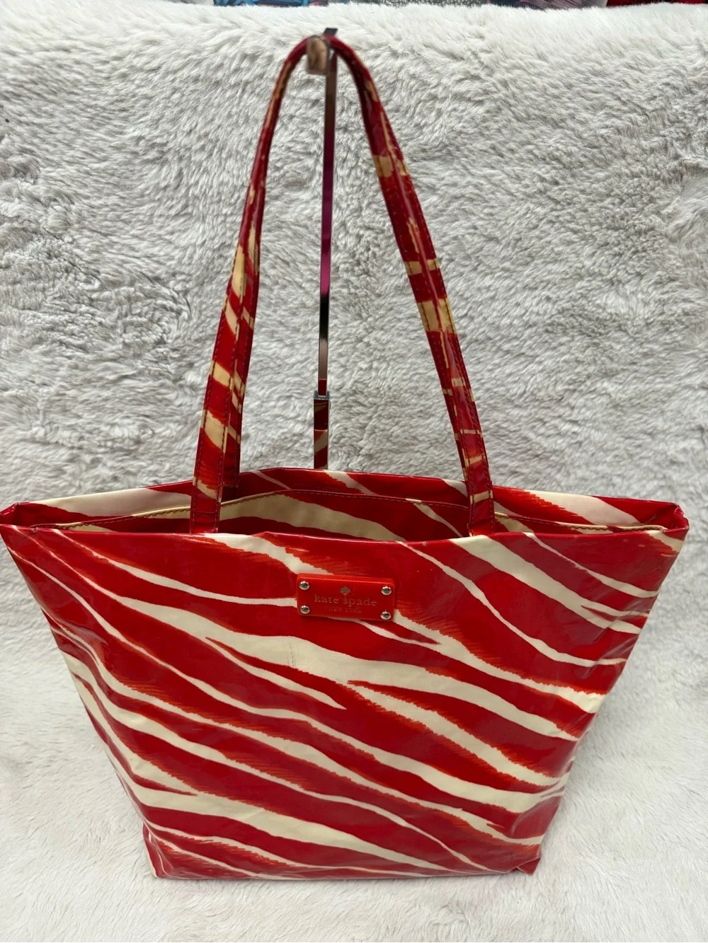 kate spade Daycation Bon Shopper Red and White Zebra-Print Tote